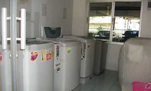 Ritratana Apartment Bangkok Bagian luar foto